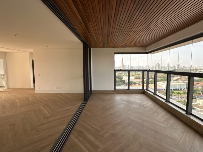 Sala de estar com varanda e vista panorâmica - apartamento Noah A.Yoshii à venda em Maringá