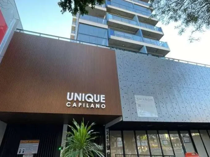 Fachada do Edifício Unique Capilano na Avenida Getúlio Vargas, Zona 01, Maringá
